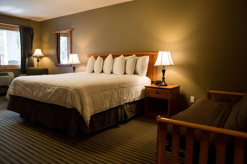 Silver Moon Inn image
