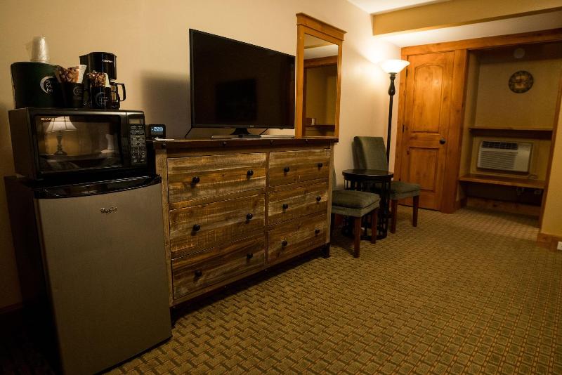 Silver Moon Inn image