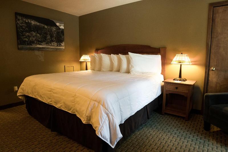 Silver Moon Inn image