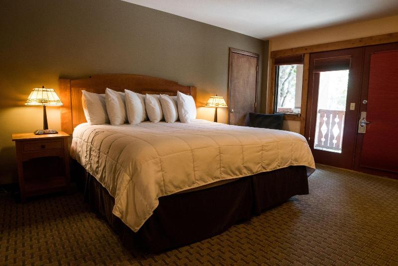 Silver Moon Inn image