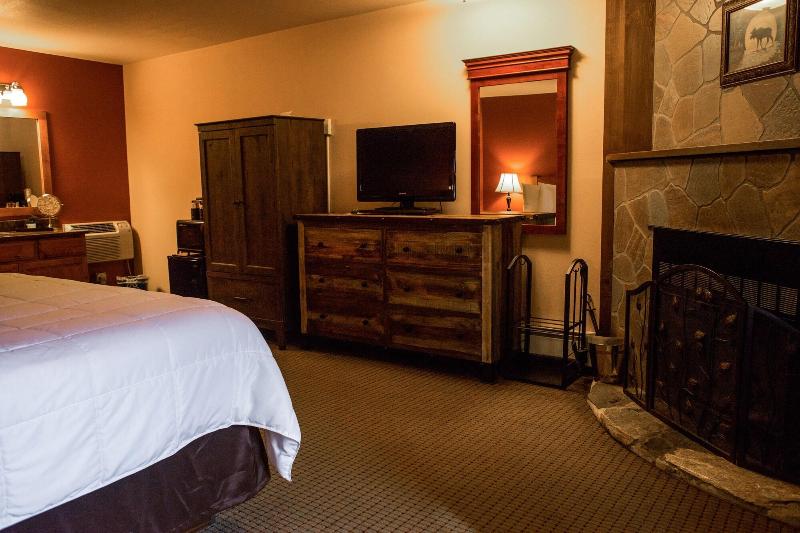 Silver Moon Inn image