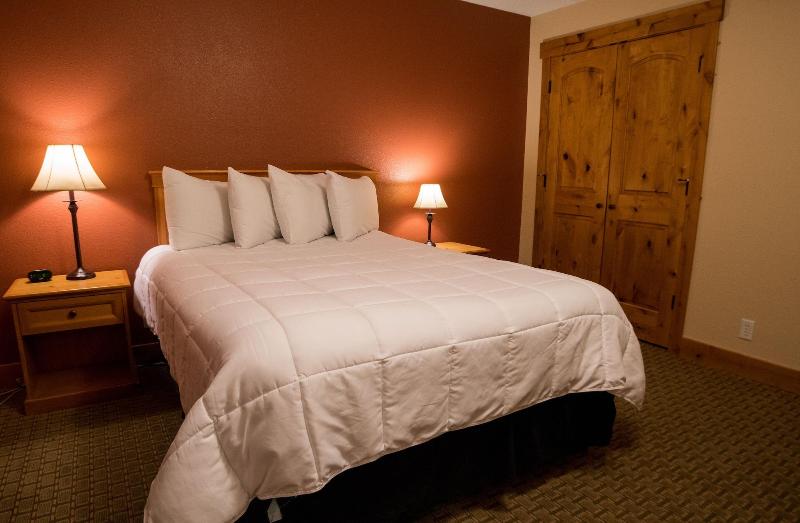 Silver Moon Inn image