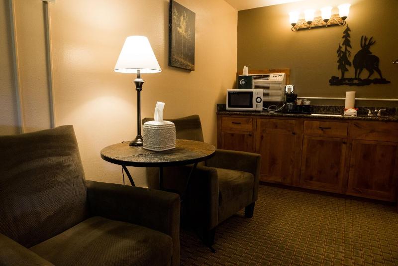 Silver Moon Inn image