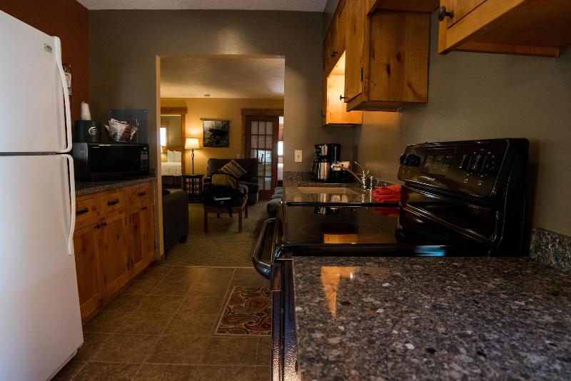 Silver Moon Inn image
