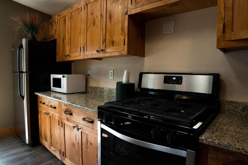 Silver Moon Inn image