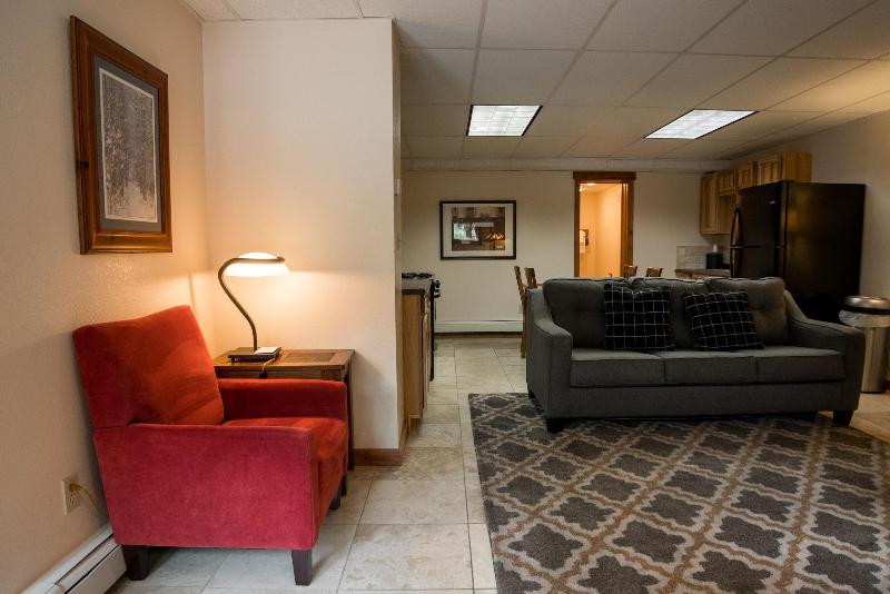 Silver Moon Inn image