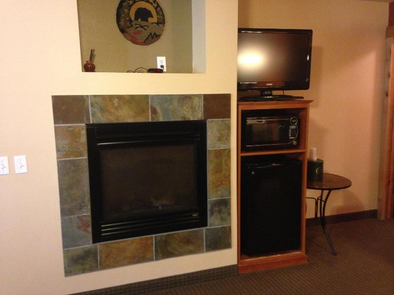 Silver Moon Inn image