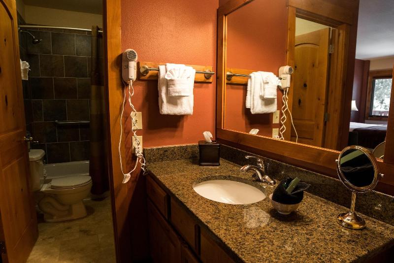 Silver Moon Inn image