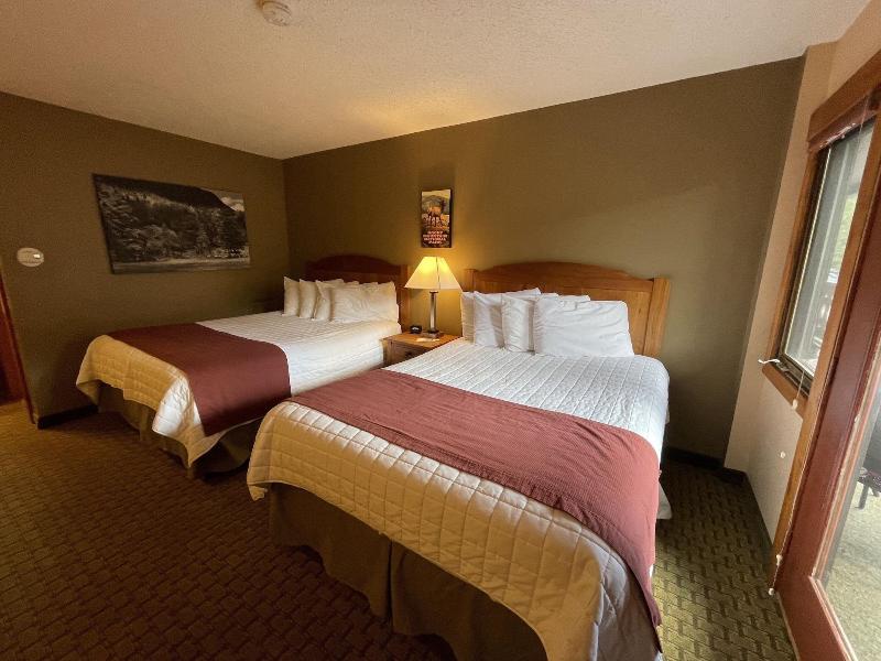 Silver Moon Inn image