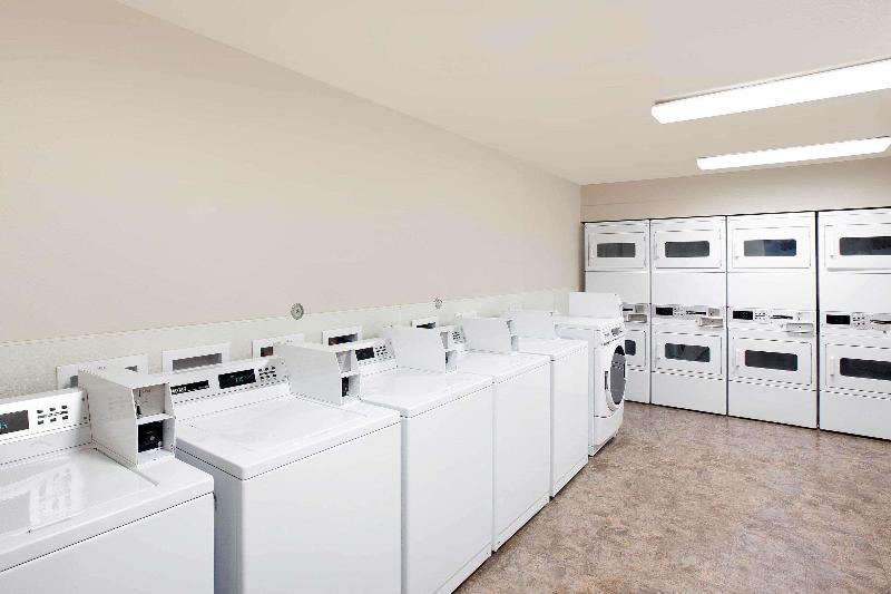 Woodspring Suites College Station — general view