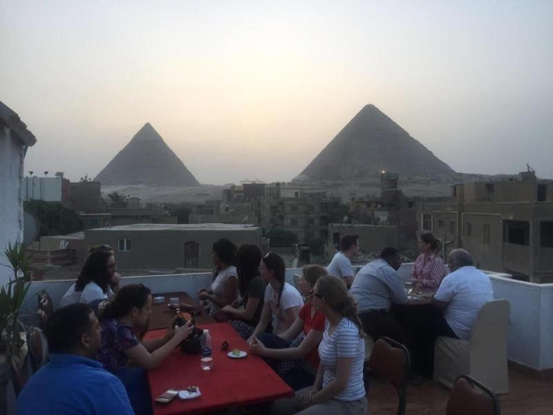 The Pyramids Inn Cheops image