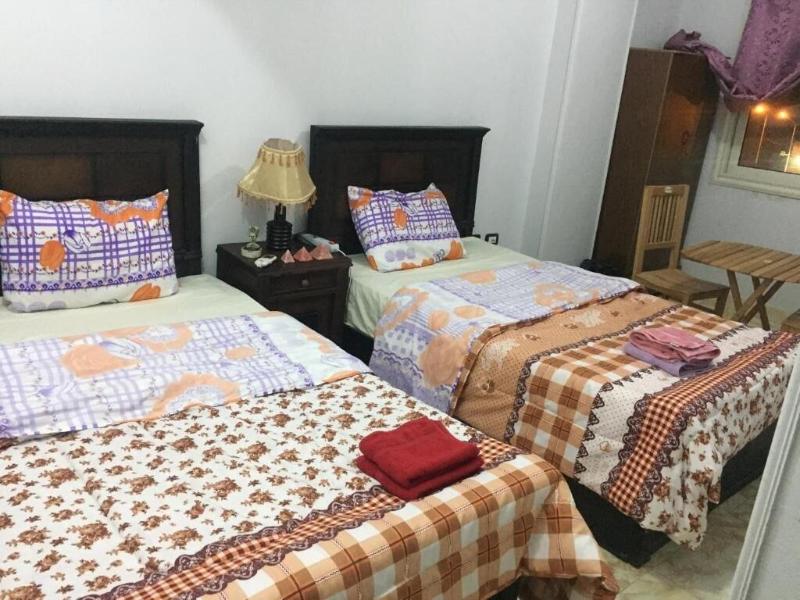 The Pyramids Inn Cheops image
