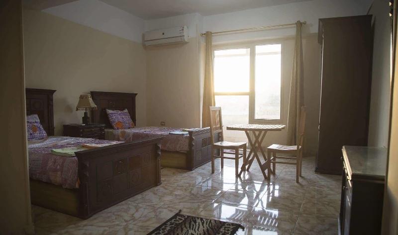 The Pyramids Inn Cheops image