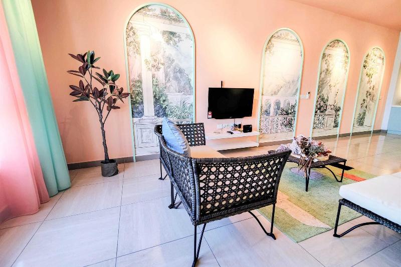The Octagon Ipoh By Plush