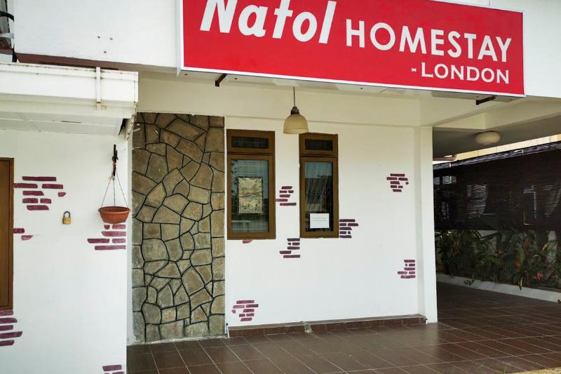 OYO 90260 Natol Homestay London