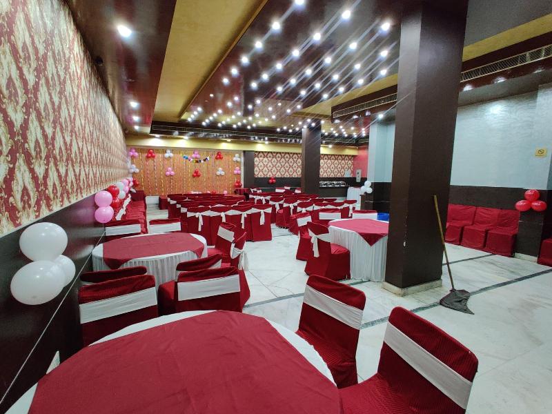 Hotel Savi Regency image