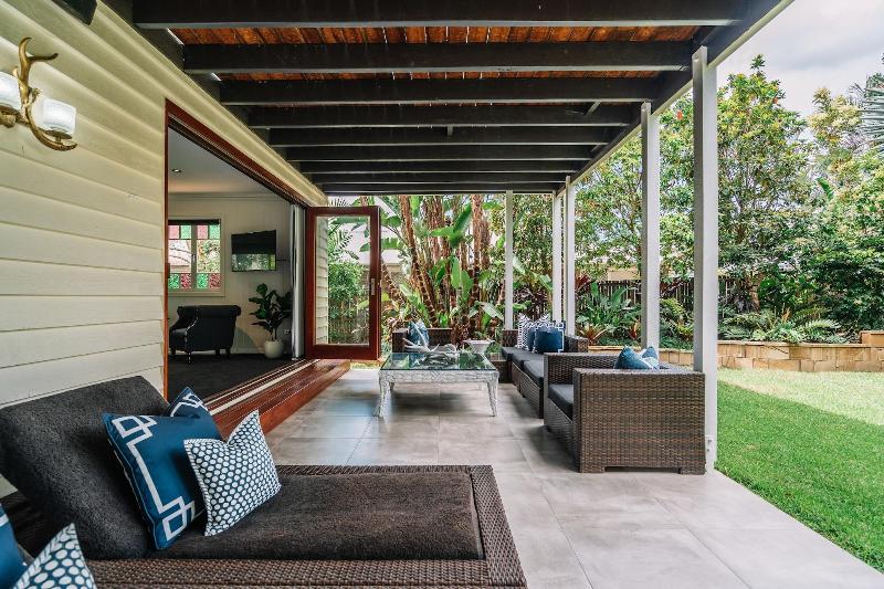 Balmoral Queenslander image