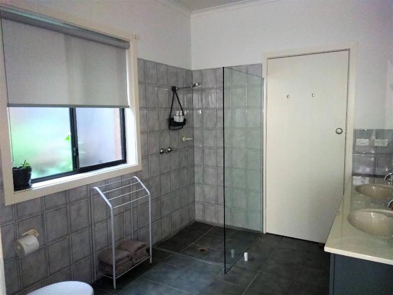 Banksia Park Estate image