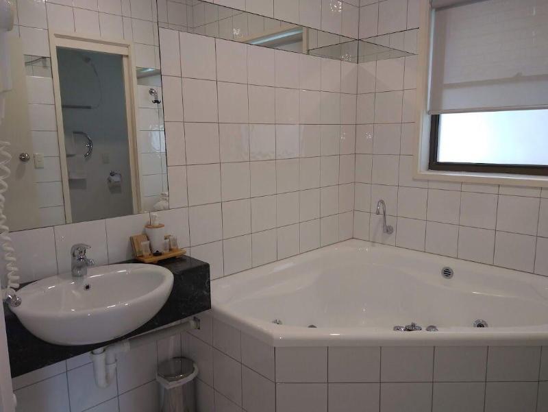 Banksia Park Estate image