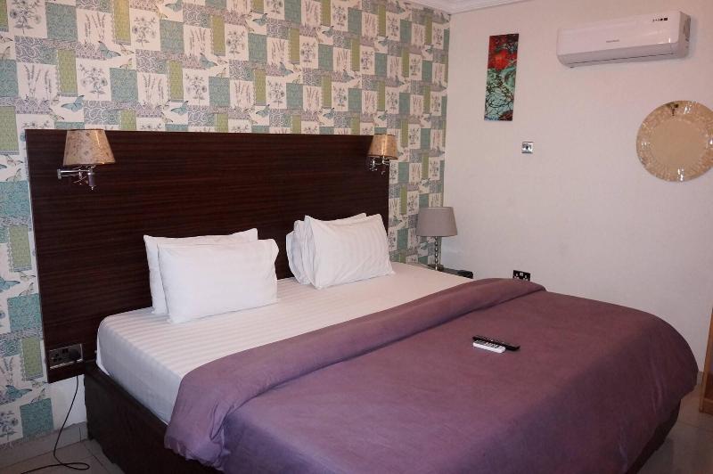 Carlton Gate Xclusive Hotel 5