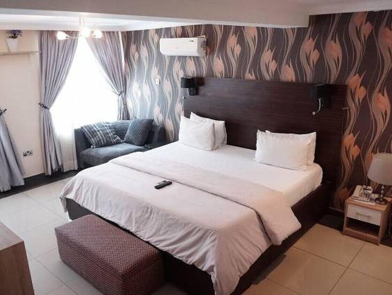 Carlton Gate Xclusive Hotel 3