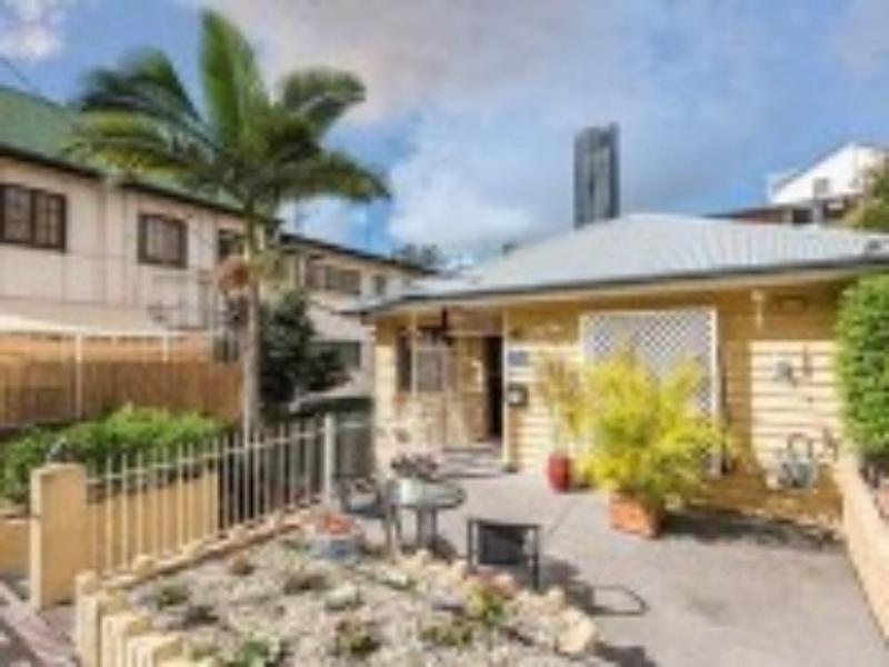 Kookaburra Inn image