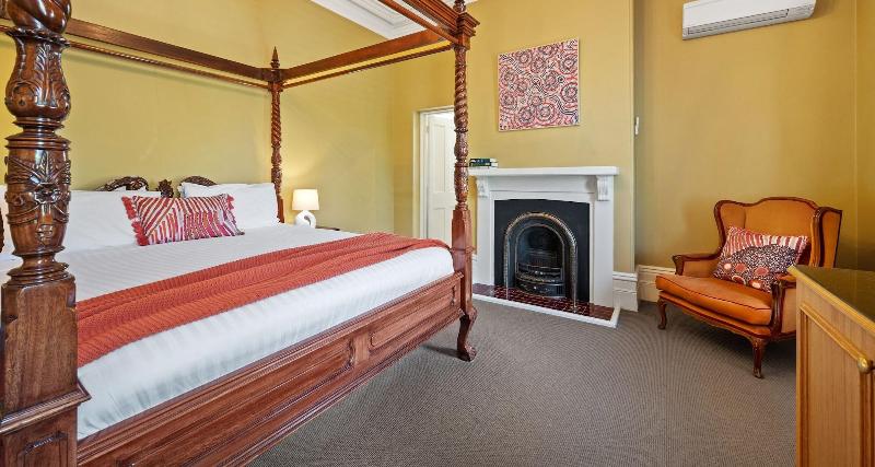 Clydesdale Manor image