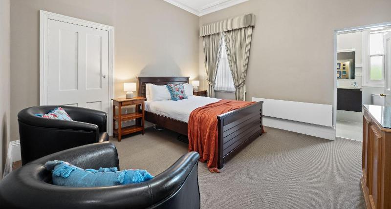Clydesdale Manor image