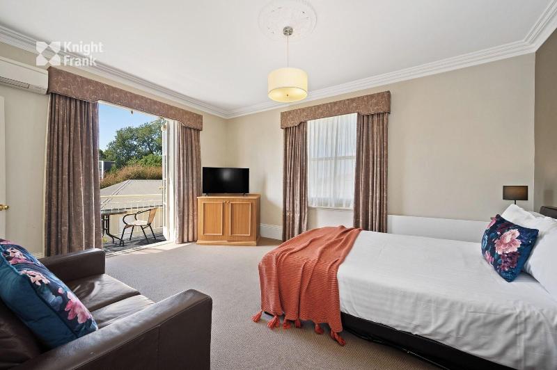 Clydesdale Manor image