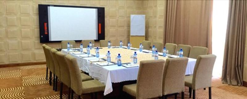 The White Rhino Hotel image