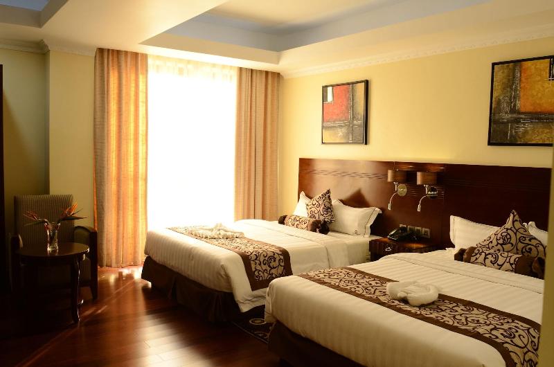 The White Rhino Hotel image