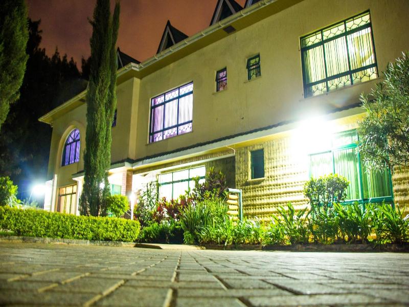 Karen Inn And Suites image