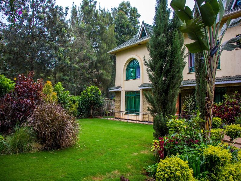 Karen Inn And Suites image