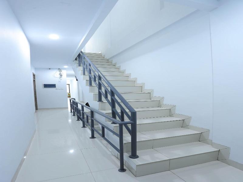 Ratana Cengkareng image