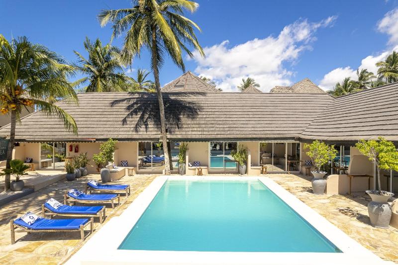 Paje Beach Apartments & Hotel image