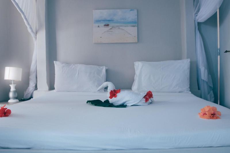 Paje Beach Apartments & Hotel image