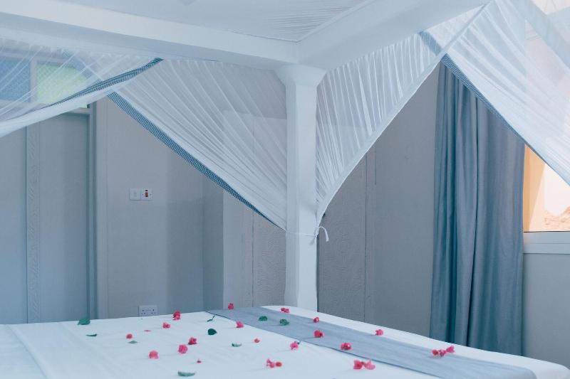 Paje Beach Apartments & Hotel image