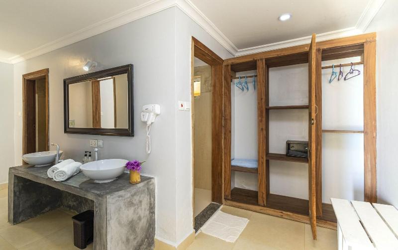 Paje Beach Apartments & Hotel image