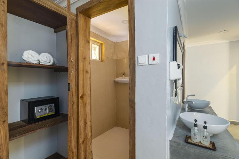 Paje Beach Apartments & Hotel image