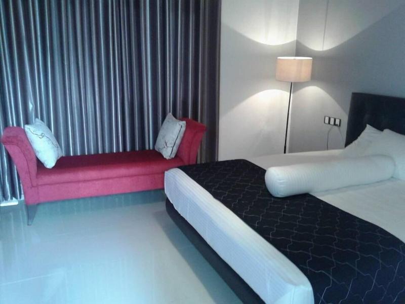 Iquest Colombo image