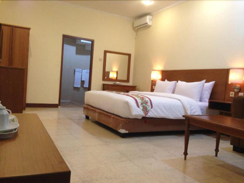 The Garden Family Guest House image