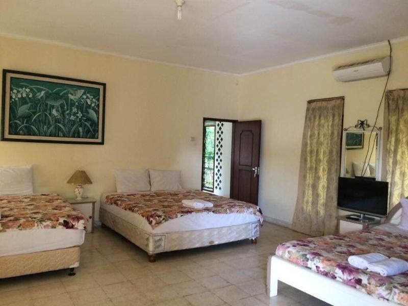 The Garden Family Guest House image