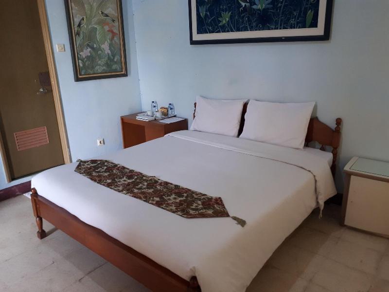 The Garden Family Guest House image