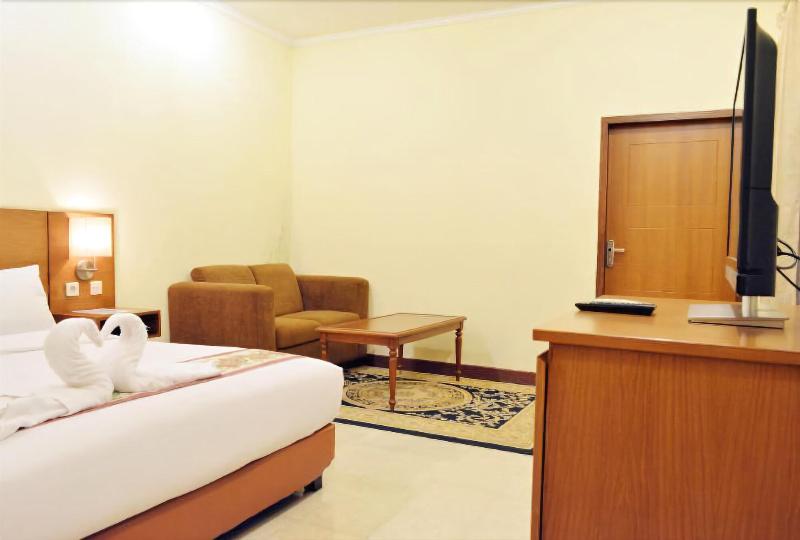 The Garden Family Guest House image