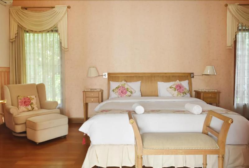 The Garden Family Guest House image
