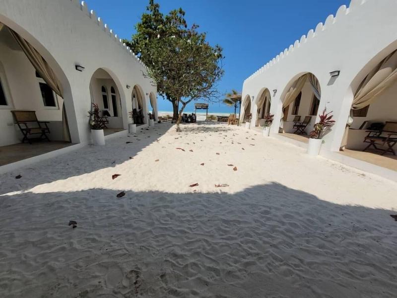 Coco Beach Hotel image