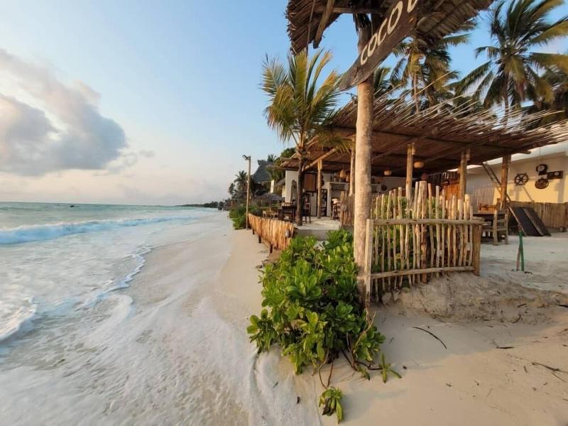 Coco Beach Hotel image