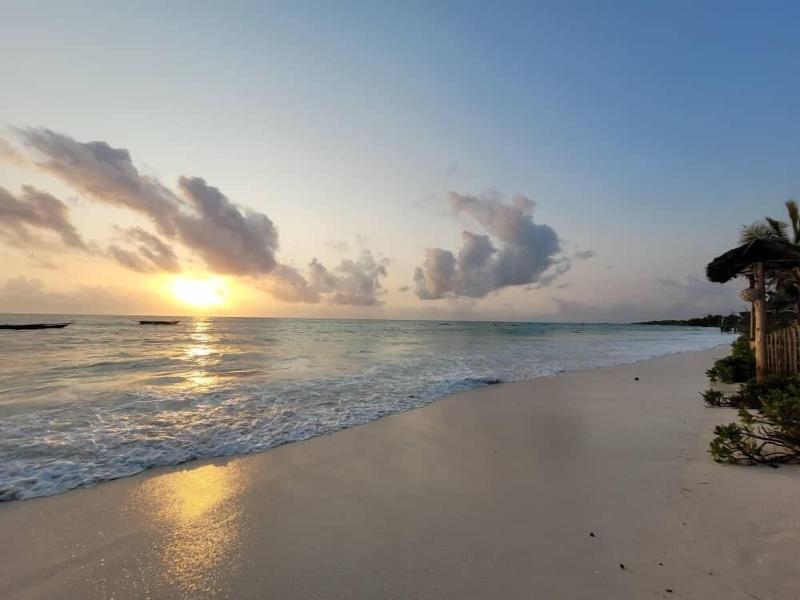 Coco Beach Hotel image