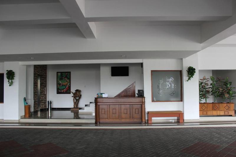 Ratu Homestay Malang image