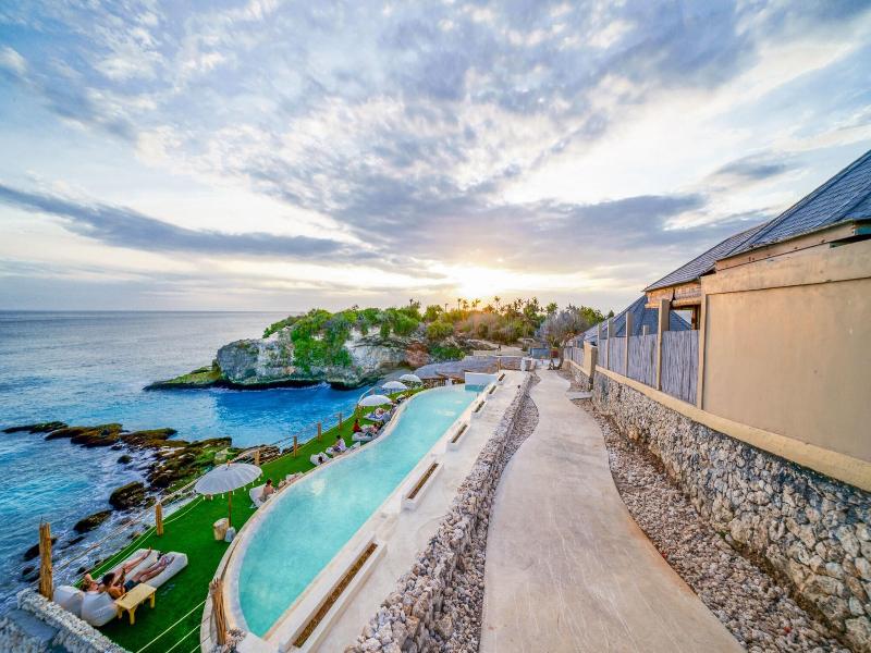 Blue Lagoon Avia Villas image